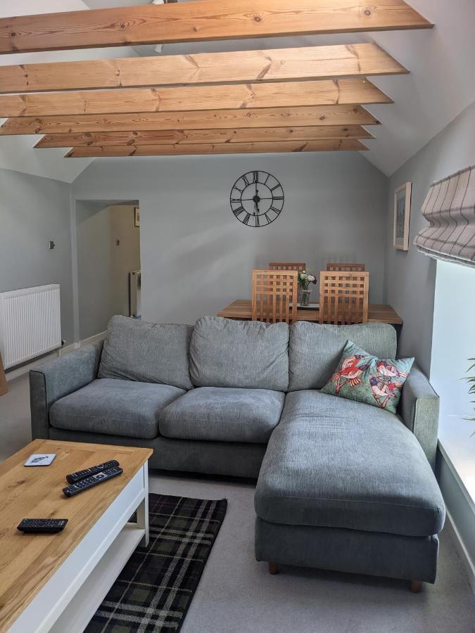 טומינטול Ailnack Cottage -Cheerful Cottage With Secure Garden And Off Street Parking Sleeps 4 מראה חיצוני תמונה