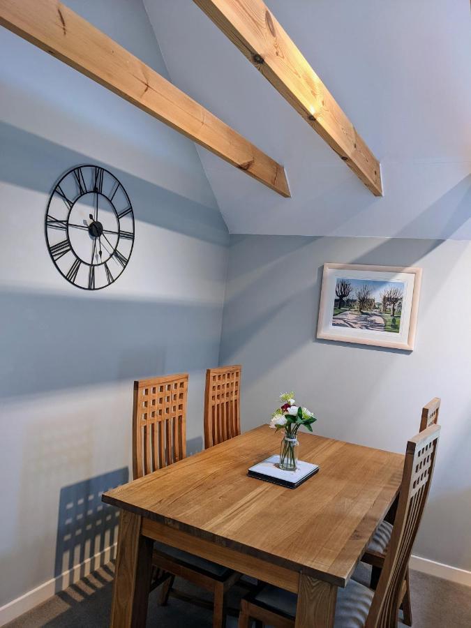 טומינטול Ailnack Cottage -Cheerful Cottage With Secure Garden And Off Street Parking Sleeps 4 מראה חיצוני תמונה