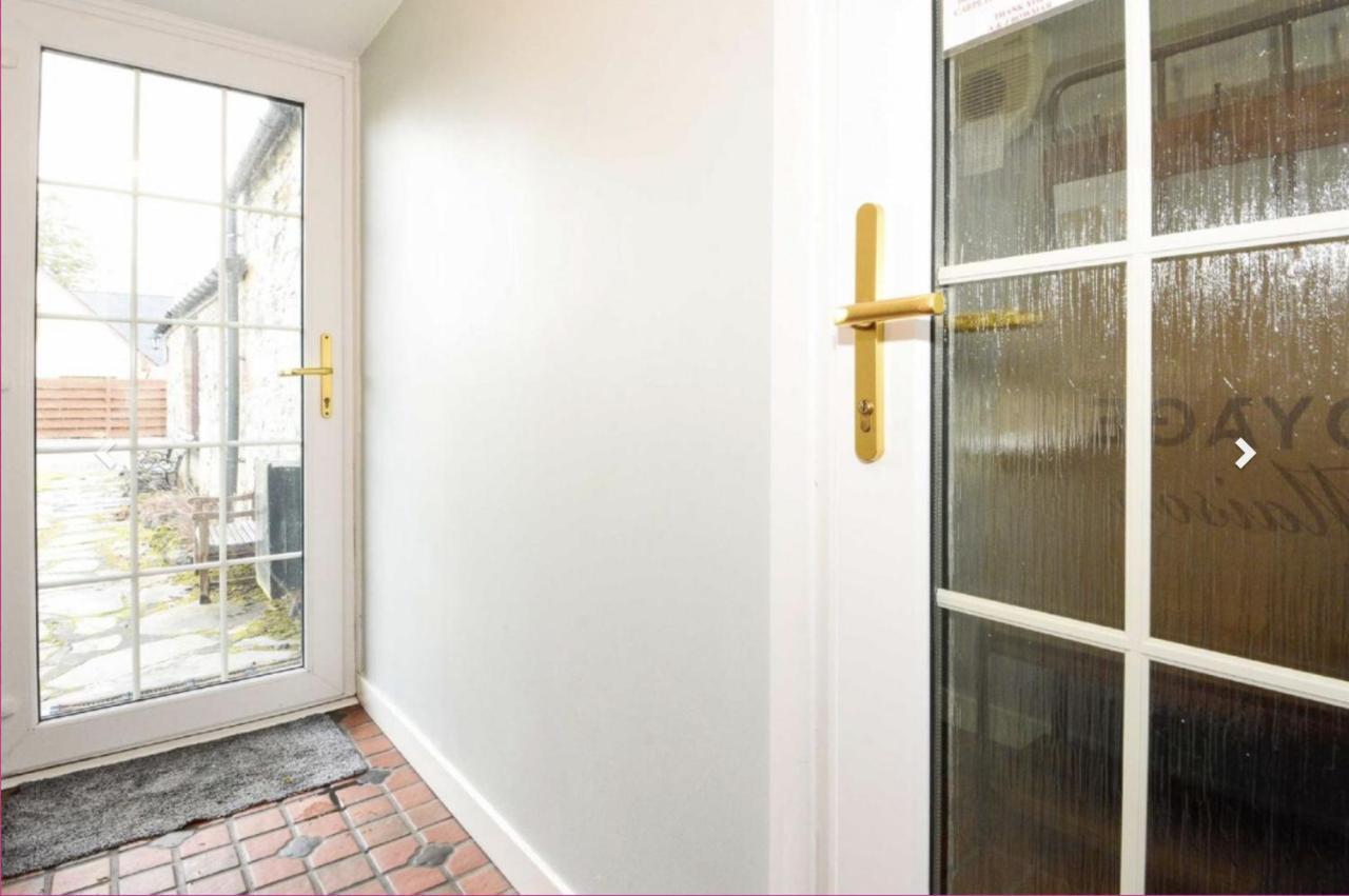 טומינטול Ailnack Cottage -Cheerful Cottage With Secure Garden And Off Street Parking Sleeps 4 מראה חיצוני תמונה